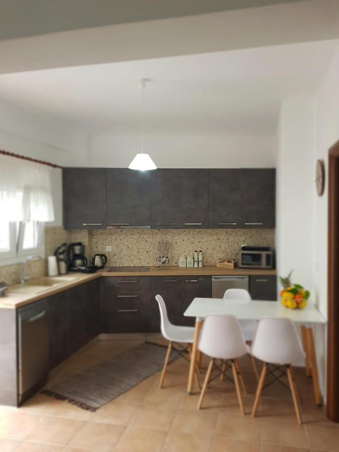 Apartamenty Rodzinne Kamena Vourla Exteriör bild