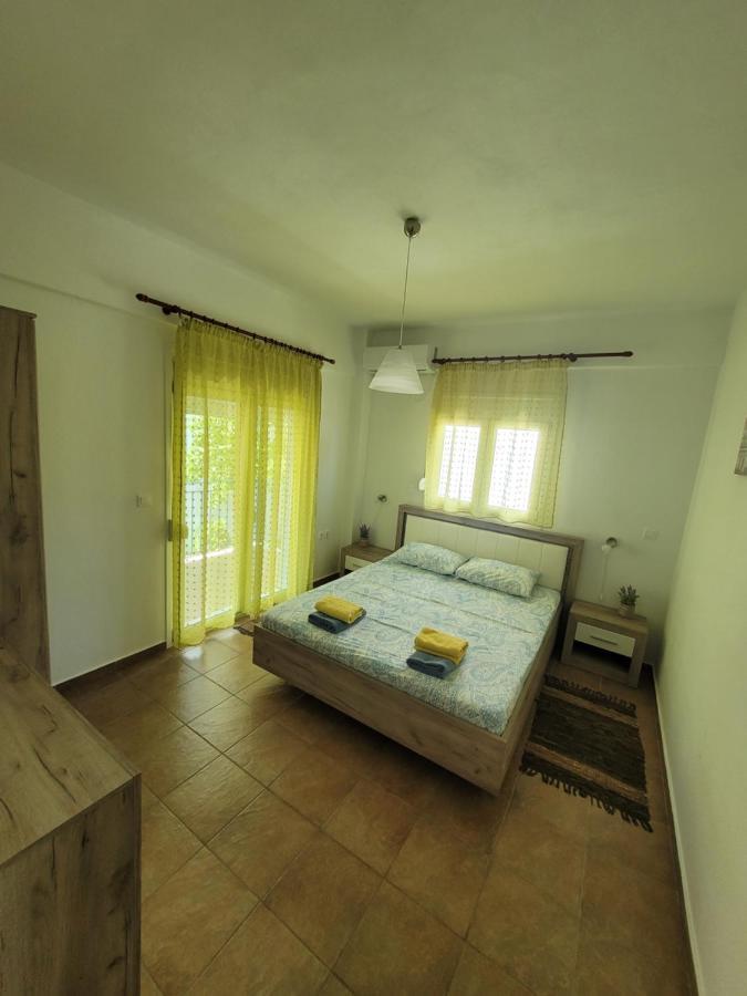 Apartamenty Rodzinne Kamena Vourla Exteriör bild